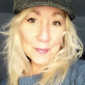 Meet your Posher, Helene